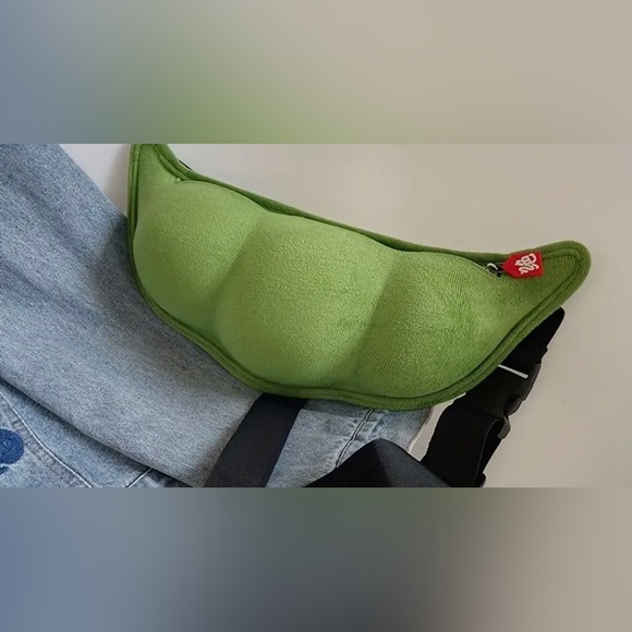 Brand new still in bag pea pod fancy pack/sling - Picture 4 of 6